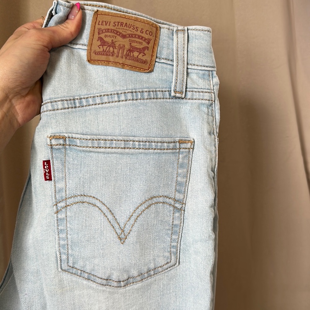 LEVI’S High Waisted Taper Jeans
